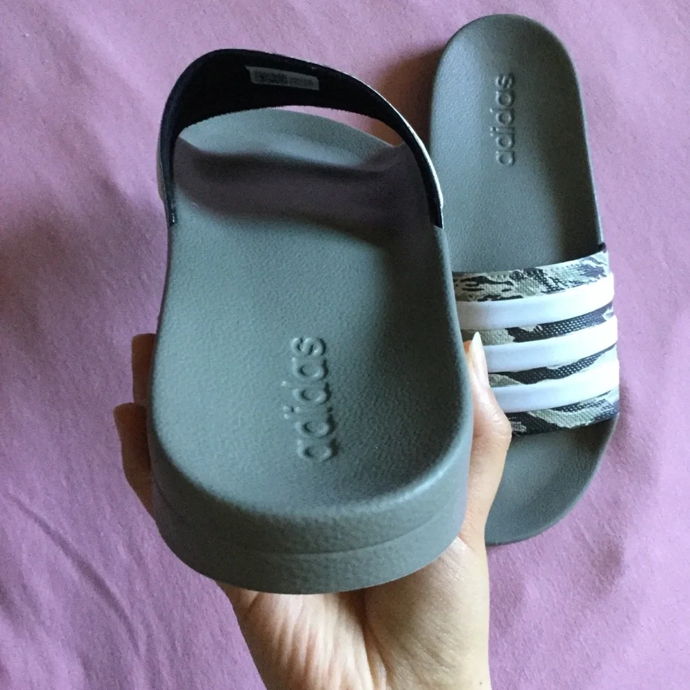 Adidas Adilette Cloudfoam camo shower slides NWOT